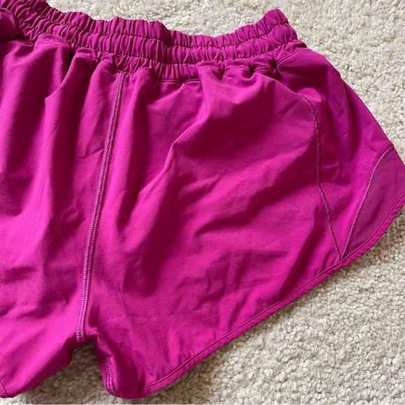 Lululemon Hotty Hot Shorts Ripened Raspberry - Picture 9 of 9